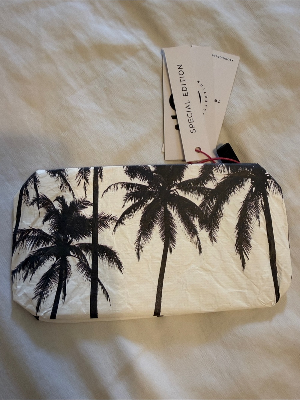 Aloha collection mini pouch - Picture 2 of 3